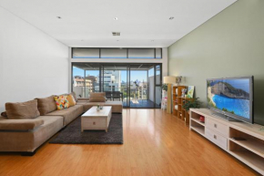 Mascot luxe 3bed apartment, Sydney